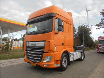Tractor unit DAF XF 440