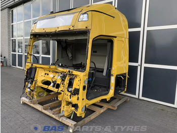 Cab and interior VOLVO FH