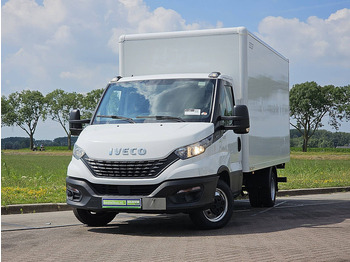 Closed box van IVECO Daily 35c16