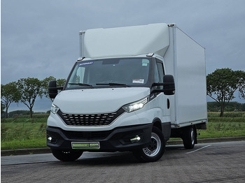 Closed box van IVECO Daily 35s18