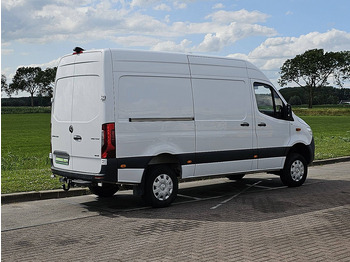 Panel van Mercedes-Benz Sprinter 316 CDI 4X4 AUT. L2H2: picture 3