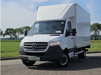 Closed box van MERCEDES-BENZ Sprinter 516