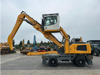 Waste/ Industry handler LIEBHERR LH 30 M
