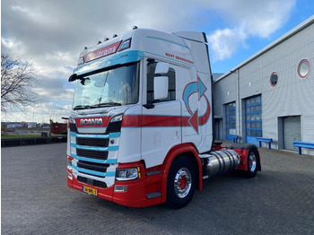 Tractor unit SCANIA R 410