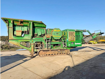 Mobile crusher McCLOSKEY
