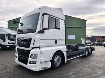 Cab chassis truck MAN TGX 26.440