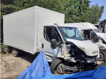 Closed box van IVECO Daily 35s16