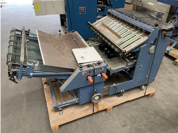 Folding machine DESTA BAS-FSA 700 - combinable pressing unit with vertical stack delivery from 2006: picture 4 Folding machine DESTA BAS-FSA 700 - combinable pressing unit with vertical stack delivery from 2006: picture 4