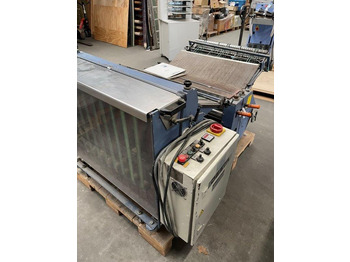 Folding machine DESTA BAS-FSA 700 - combinable pressing unit with vertical stack delivery from 2006: picture 3 Folding machine DESTA BAS-FSA 700 - combinable pressing unit with vertical stack delivery from 2006: picture 3
