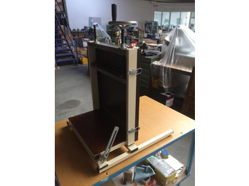 Binding machine