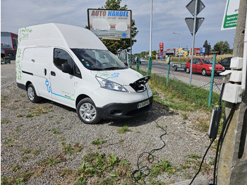 Small van NISSAN e-NV200