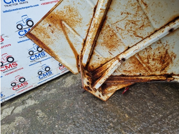 Fender Ford 5000, 6000, 7000 Mudguard Pair Genuine, 82008463, 82008463: picture 5 Fender Ford 5000, 6000, 7000 Mudguard Pair Genuine, 82008463, 82008463: picture 5