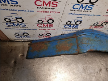 Fender Ford 7840, 6640, 40 Series, Cab Mudguard Pair 82003106, 82003105: picture 2