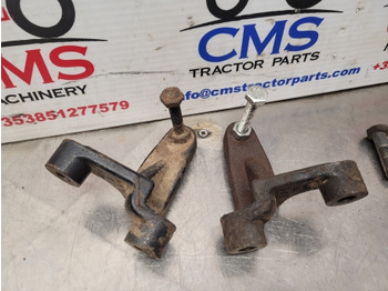 Fender New Holland T7.260, T7040, Case Puma Lwb Front Mudguard Limiter Kit 87475467: picture 5 Fender New Holland T7.260, T7040, Case Puma Lwb Front Mudguard Limiter Kit 87475467: picture 5