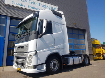 Tractor unit VOLVO FH 420