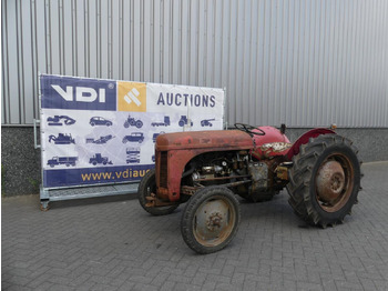 Farm tractor MASSEY FERGUSON