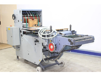 Folding machine