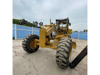 Grader CATERPILLAR 140K