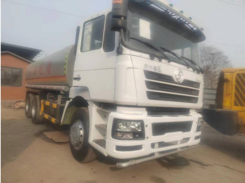 Tank truck SHACMAN