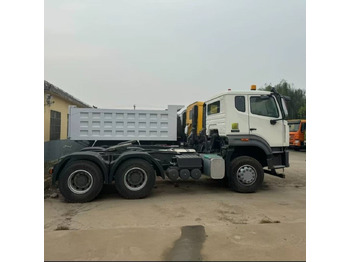 Tractor unit Howo 371 6x4: picture 5