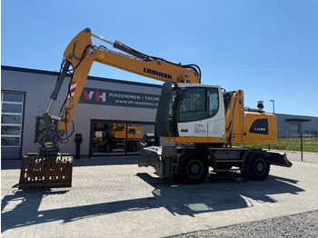 Waste/ Industry handler LIEBHERR LH 24 M