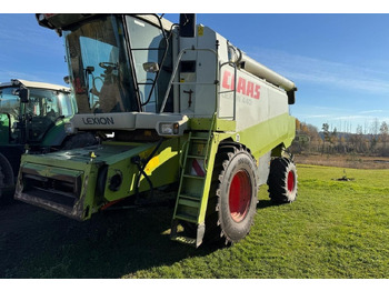 Combine harvester CLAAS Lexion 440