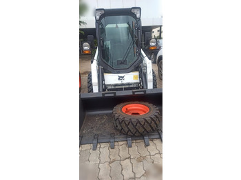 New Skid steer loader BOBCAT S450: picture 3