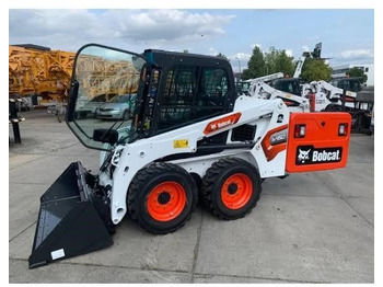 Skid steer loader BOBCAT S450