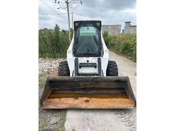 Skid steer loader Bobcat S300: picture 3