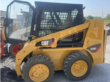 Skid steer loader CATERPILLAR 226B3