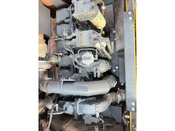 Crawler excavator Komatsu PC450: picture 4