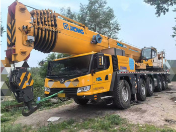 Mobile crane XCMG