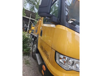 All terrain crane XCMG QY 50: picture 2