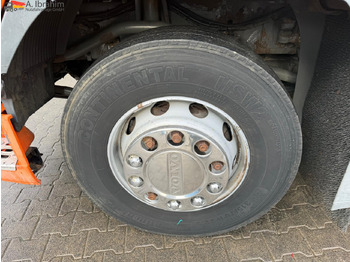 Hook lift truck Volvo FH12-420 8x2 Fahrzeugpapiere Schweiz: picture 5 Hook lift truck Volvo FH12-420 8x2 Fahrzeugpapiere Schweiz: picture 5