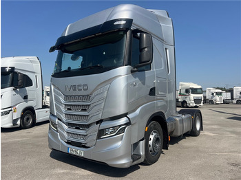 Tractor unit IVECO S-WAY