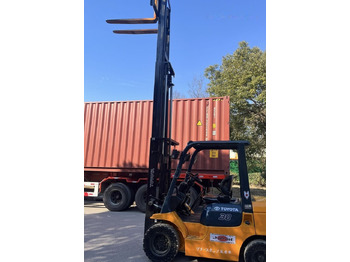 Toyota FD30 leasing Toyota FD30: picture 4