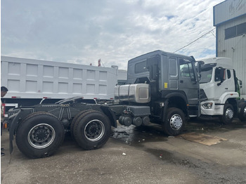 Tractor unit SINOTRUK HOWO