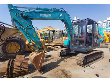 Mini excavator KOBELCO SK75: picture 2