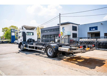 Container transporter/ Swap body truck Renault D WIDE 380 DXI: picture 3 Container transporter/ Swap body truck Renault D WIDE 380 DXI: picture 3