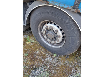 Curtainsider semi-trailer FRUEHAUF: picture 4