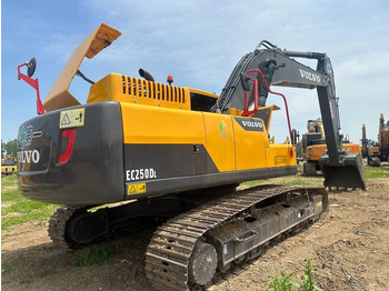 Crawler excavator VOLVO EC250