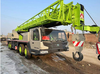 Mobile crane ZOOMLION