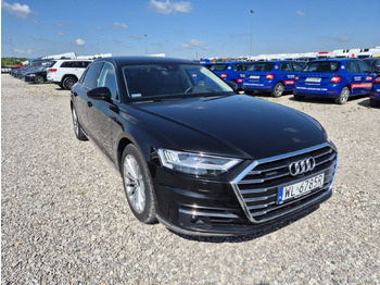 Sedan AUDI