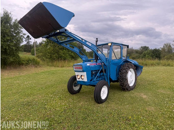 Farm tractor FORD
