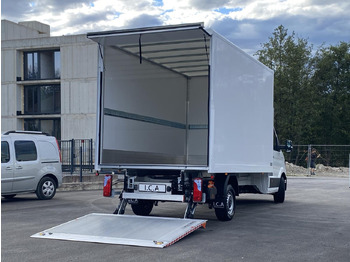 Closed box van MAN TGE 3.180