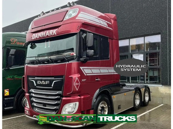 Tractor unit DAF XF 530
