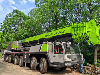 Mobile crane ZOOMLION ZAT2200V