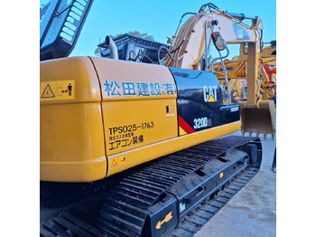 Crawler excavator CATERPILLAR 320D2