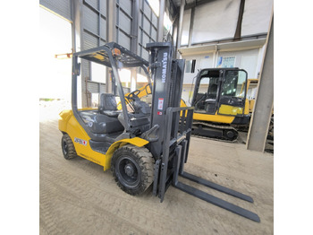 Diesel forklift Komatsu FD30 Forklift: picture 3