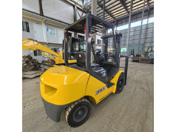 Diesel forklift Komatsu FD30 Forklift: picture 4